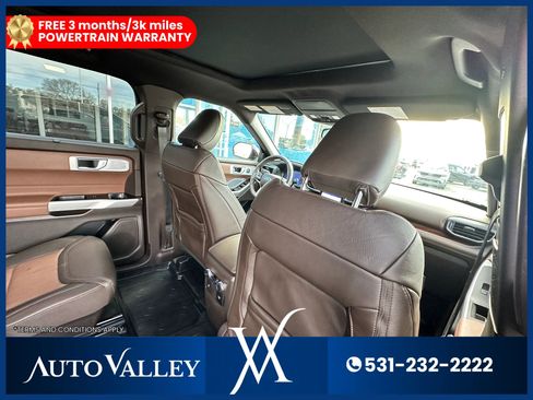 Used 2022 Ford Explorer King Ranch w/ Premium Technology Package image 33