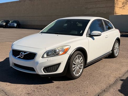 Used 2011 Volvo C30 image 2