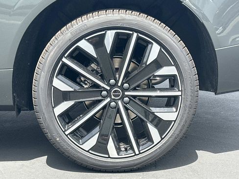 New 2026 Volvo XC60 B5 Ultra w/ Climate Package AWD/4WD image 23
