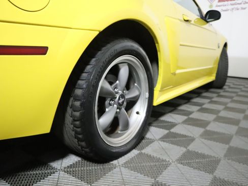 Used 2004 Ford Mustang GT image 36
