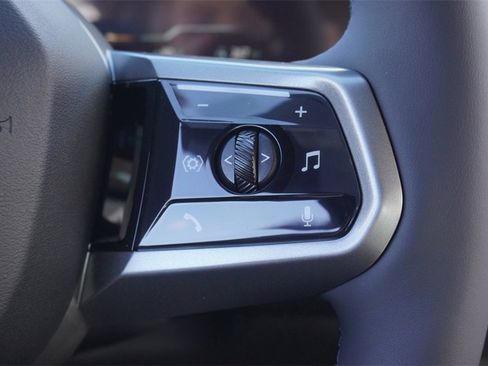 New 2025 BMW i5 eDrive40i w/ M Sport Package image 6