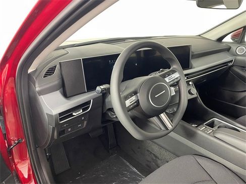 New 2025 Hyundai Sonata SEL image 2