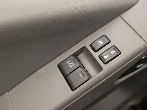 Used 2021 Nissan Frontier S RWD image 27