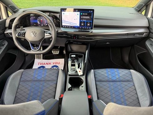 Used 2025 Volkswagen Golf R Black Edition image 17