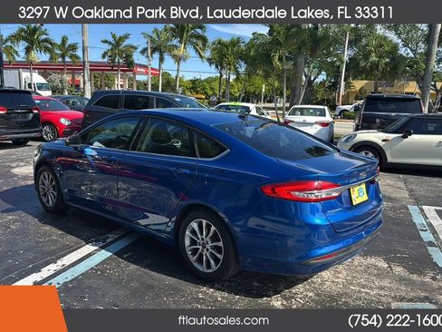 Used 2017 Ford Fusion SE FWD image 8