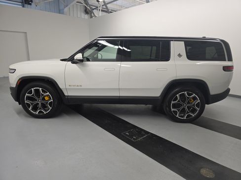 Used 2024 Rivian R1S Adventure AWD/4WD image 2