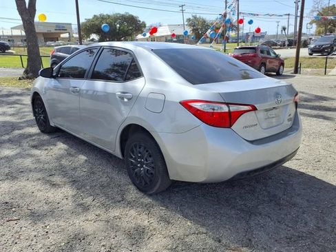 Used 2016 Toyota Corolla LE FWD image 5