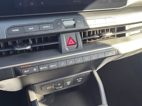 Used 2025 Kia K4 FWD image 27