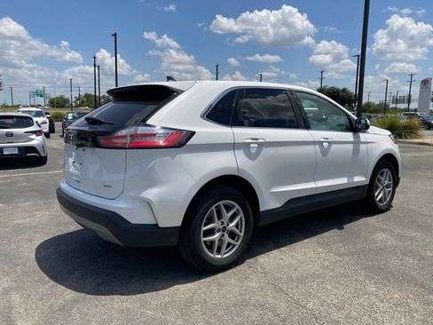 Used 2024 Ford Edge SEL AWD/4WD image 5