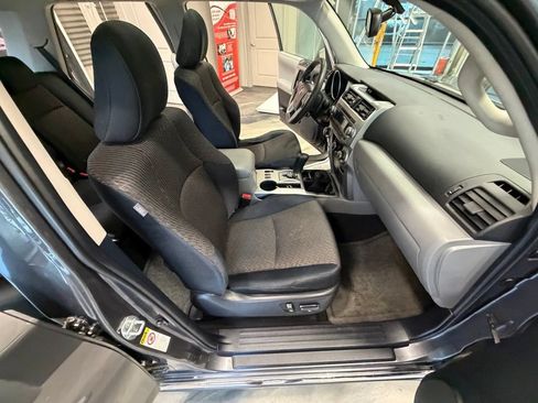 Used 2010 Toyota 4Runner SR5 AWD/4WD image 45