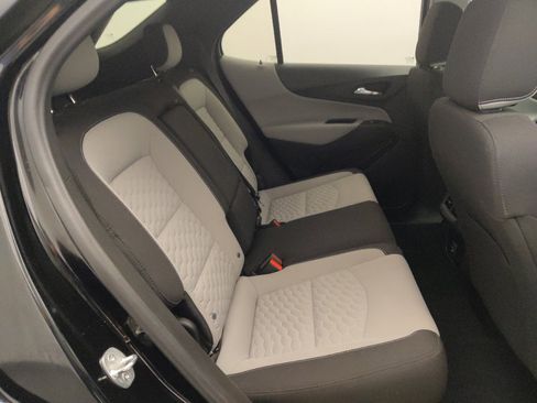 Used 2020 Chevrolet Equinox LS w/ LS Convenience Package FWD image 19