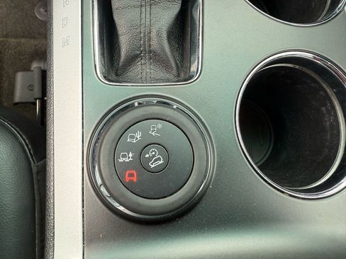 Used 2014 Ford Explorer Limited image 38