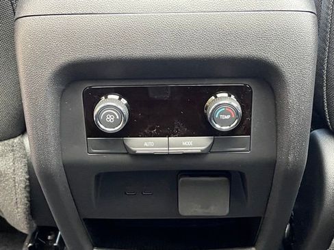 New 2026 Chevrolet Traverse LT w/ Sun and Wheel Package image 21