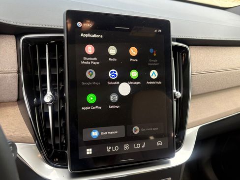 New 2026 Volvo XC90 T8 Ultra w/ Protection Package Premier image 16