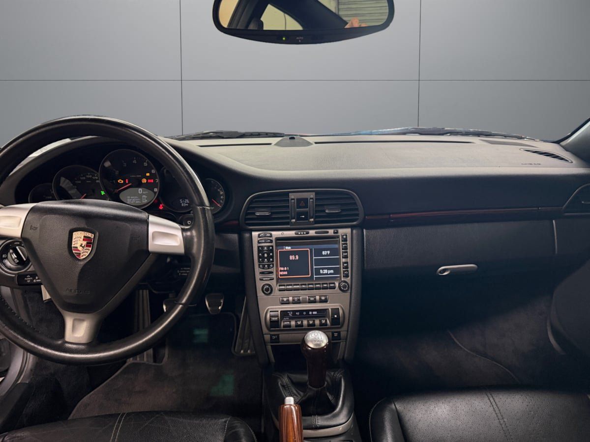 Used 2006 Porsche 911 Carrera RWD image 12