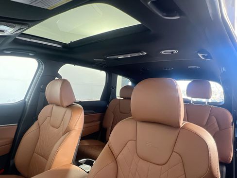 Used 2025 Kia Telluride SX Prestige X-Line image 18