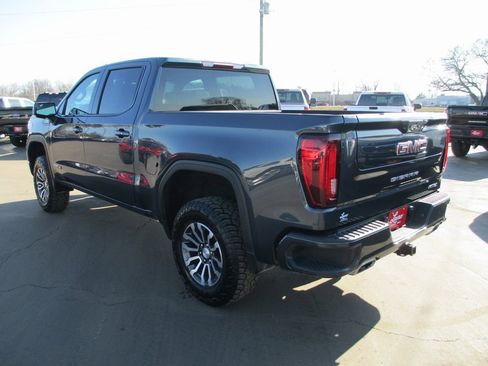 Used 2022 GMC Sierra 1500 AT4 image 8