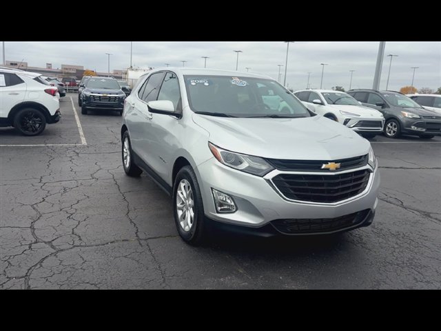 Used 2020 Chevrolet Equinox LT w/ Driver Convenience Package FWD image 3