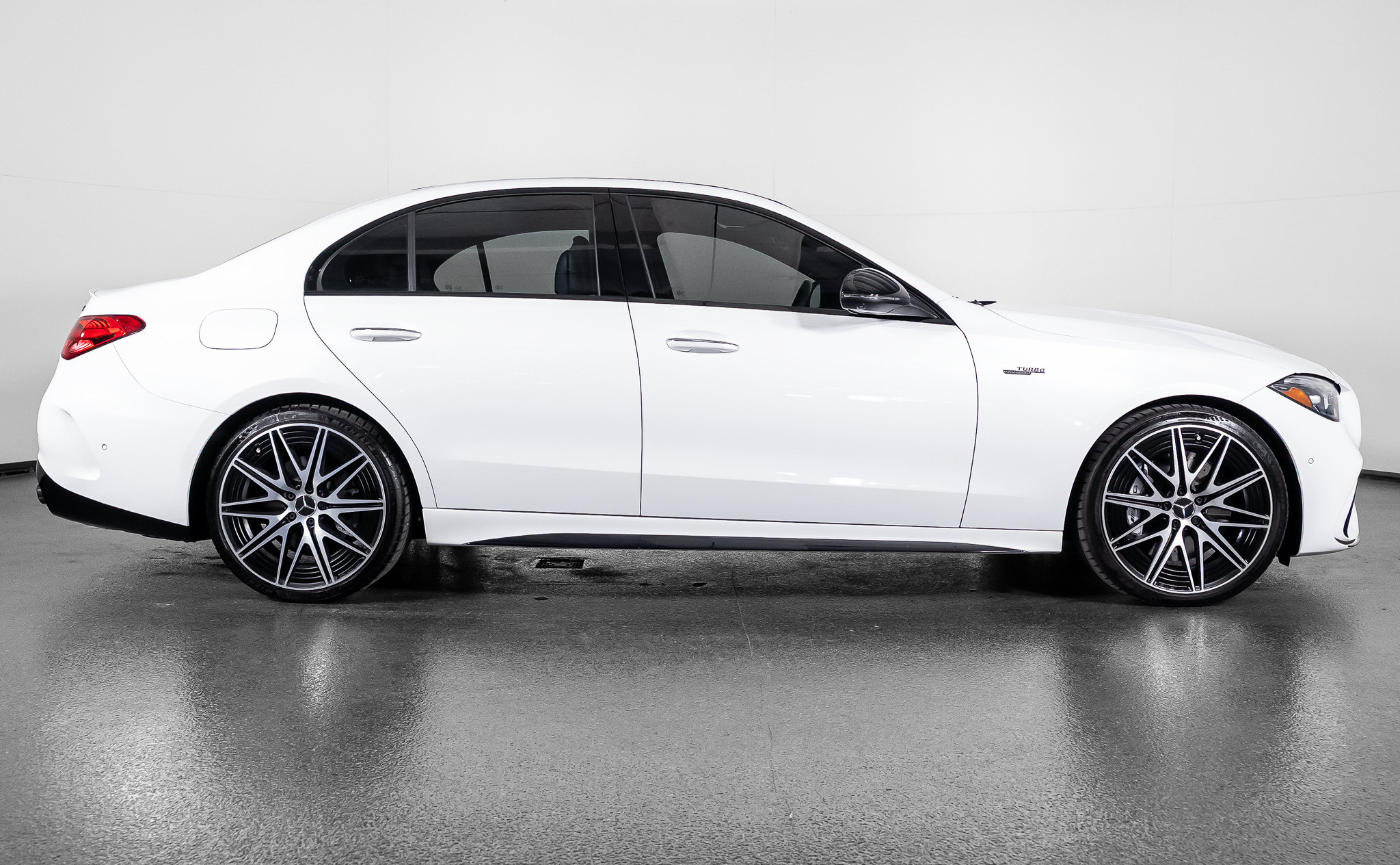 Used 2026 Mercedes-Benz C 43 AMG 4MATIC Sedan w/ AMG Night Package Plus image 33