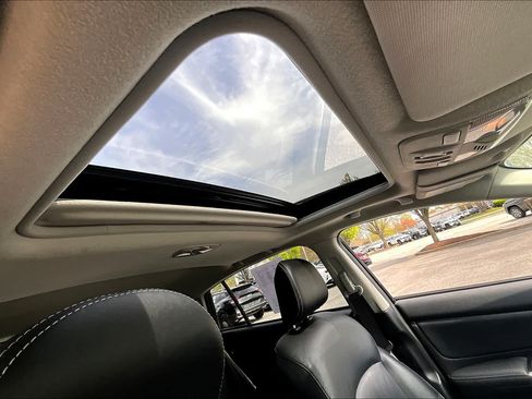 Used 2015 Subaru Crosstrek Touring AWD/4WD image 13