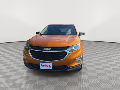 Used 2018 Chevrolet Equinox LS image 3