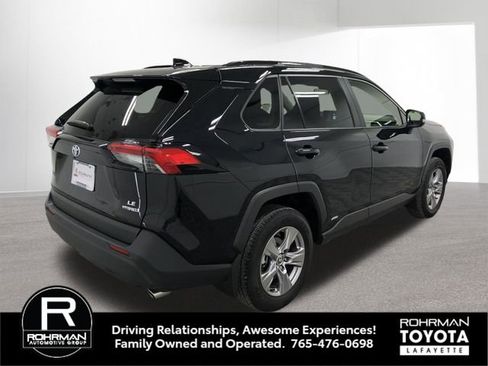 Used 2023 Toyota RAV4 LE image 6