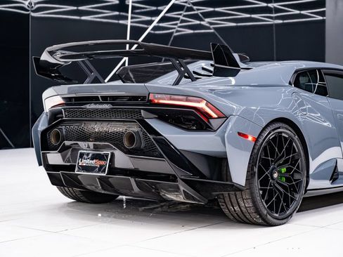 Used 2023 Lamborghini Huracan STO RWD image 28