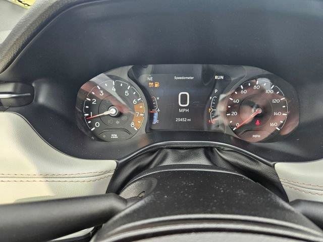 Used 2025 Jeep Compass Limited AWD/4WD image 34