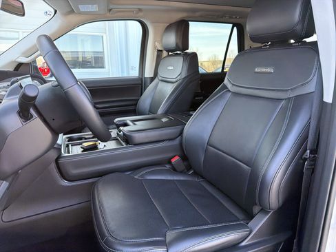 Certified 2025 Ford Expedition Max Platinum AWD/4WD image 30