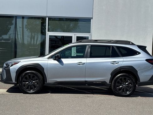 Used 2025 Subaru Outback Onyx Edition AWD/4WD image 10