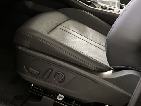 New 2026 Kia Sorento S image 12