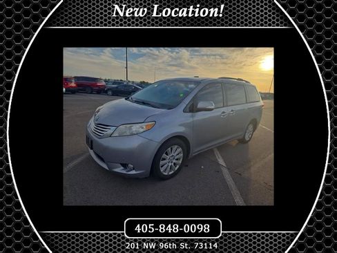 Used 2013 Toyota Sienna Limited w/ Premium Pkg AWD/4WD image 1