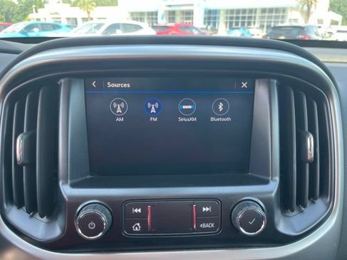 Used 2021 Chevrolet Colorado LT RWD image 22