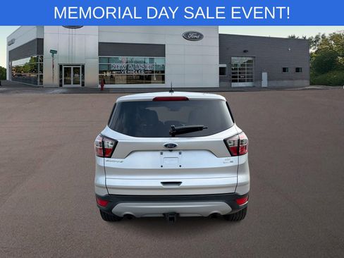 Used 2017 Ford Escape SE AWD/4WD image 10