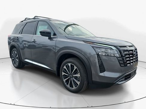 New 2026 Nissan Pathfinder Platinum image 2