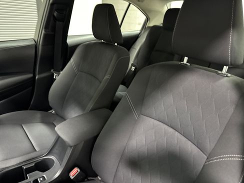 Used 2023 Toyota Corolla LE image 40