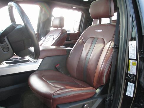 Used 2020 Ford F250 Platinum w/ Tremor Off-Road Package image 22