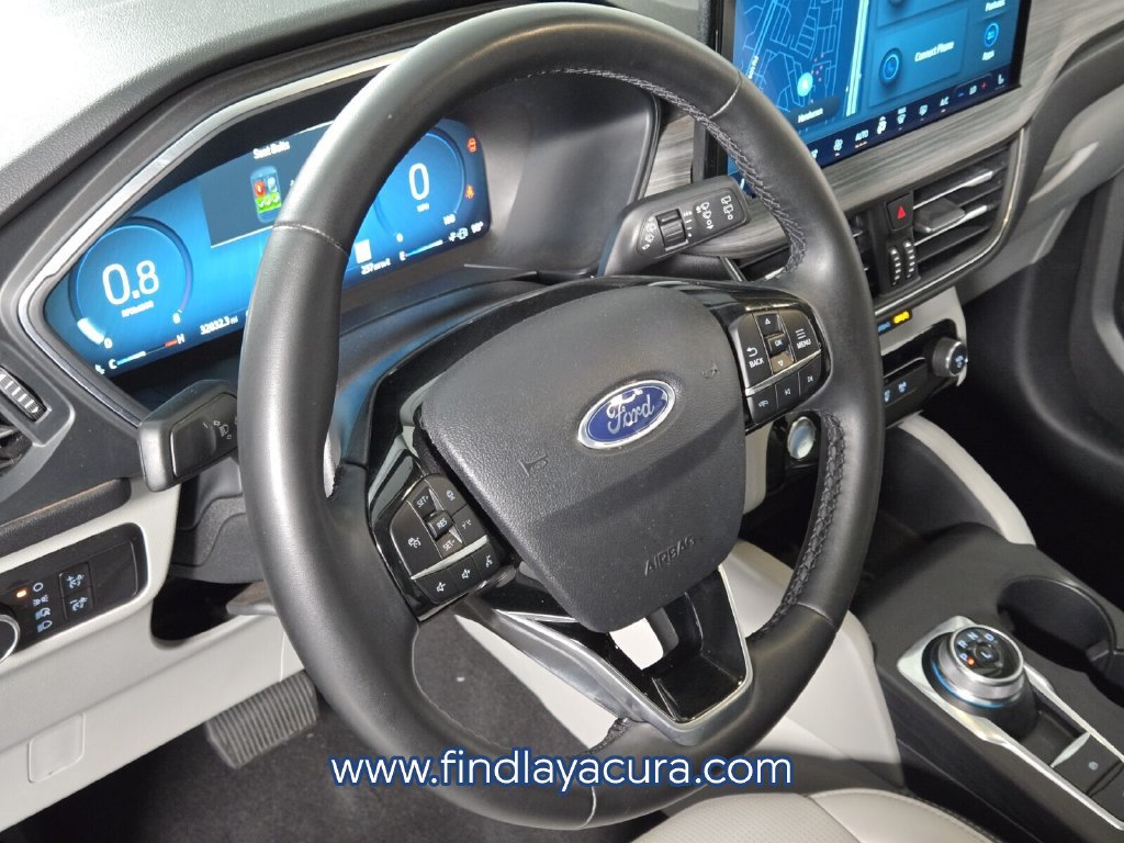 Used 2025 Ford Escape Platinum AWD/4WD image 23