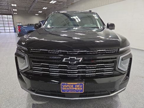 New 2026 Chevrolet Tahoe High Country w/ Sun And Tow Package AWD/4WD image 2