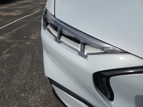 Used 2023 Ford Mustang Mach-E Premium image 5