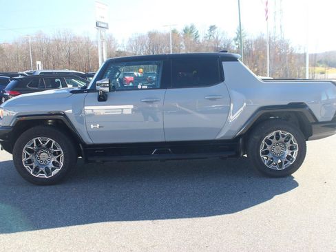 New 2025 GMC Hummer EV 3X image 4