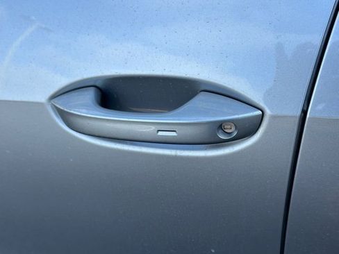 New 2026 Volkswagen Tiguan SE image 12