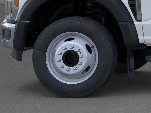 New 2026 Ford F450 XL w/ XL Chrome Package RWD image 32