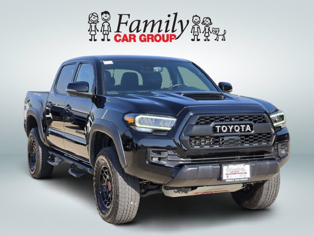 Used 2023 Toyota Tacoma TRD Pro AWD/4WD image 2