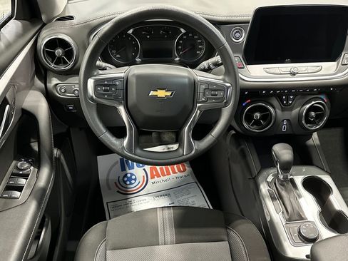 Used 2025 Chevrolet Blazer LT image 24
