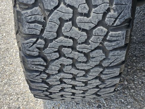 Used 2022 Chevrolet Silverado 1500 LT w/ Safety Package RWD image 11