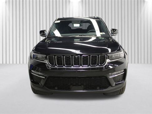New 2025 Jeep Grand Cherokee Limited w/ Luxury Tech Group II image 38