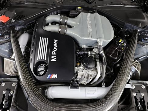 Used 2019 BMW M4 CS w/ Executive Package image 37