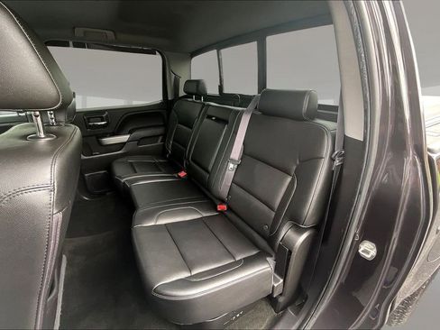Used 2016 Chevrolet Silverado 1500 LTZ Z71 w/ LTZ Plus Package AWD/4WD image 23