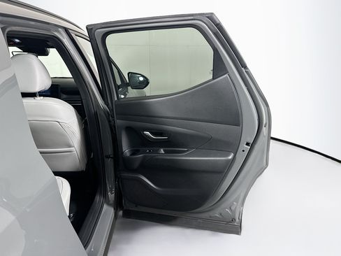 Used 2025 Hyundai Santa Cruz SEL FWD image 31